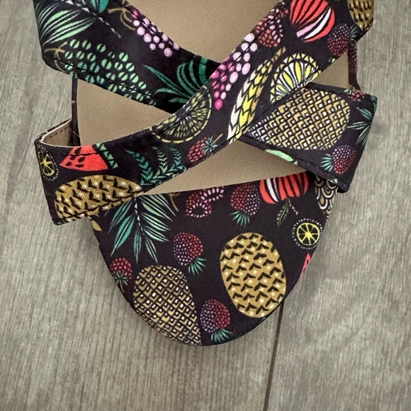 Gorgeous Pineapple Fruits Wedge Cork Strappy Open Toe Black Sandals Heels size 9 - Picture 15 of 16